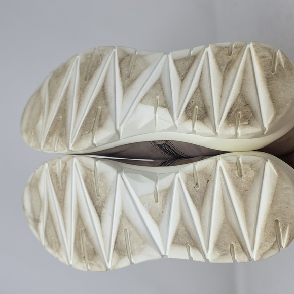 Naot Taupe Ankle Boots with Cream Soles Size 8.5 - Picture 5 of 6